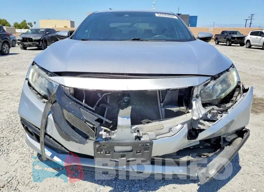 19XFC2F86LE209412 Photo# 5