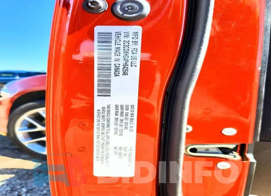 2C3CDXHG4PH642646 Photo# 13