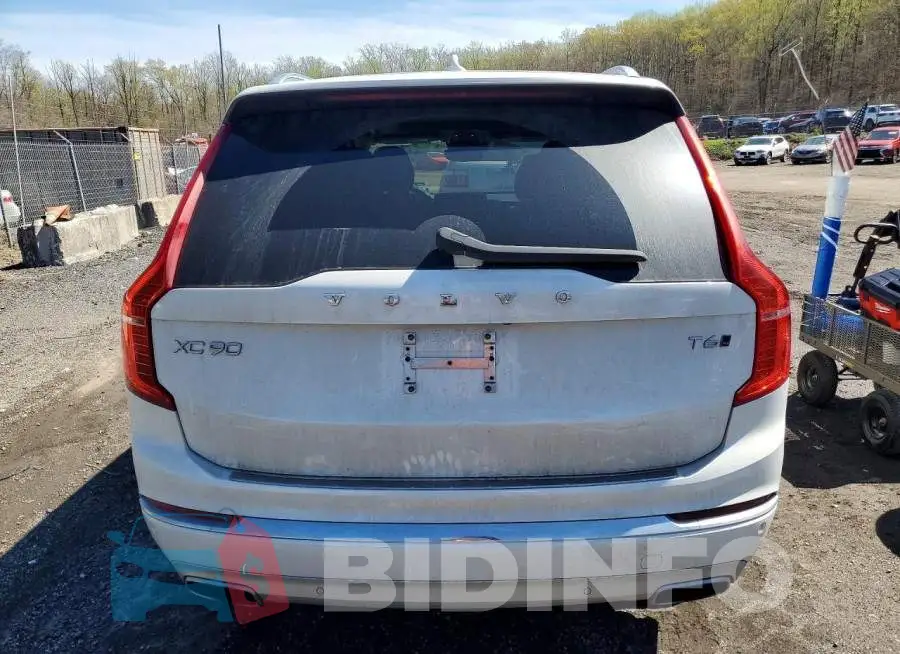 YV4A22PL6M1700483 Photo# 6