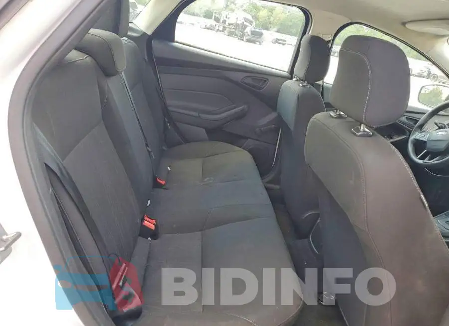 1FADP3E26HL327091 Photo# 10