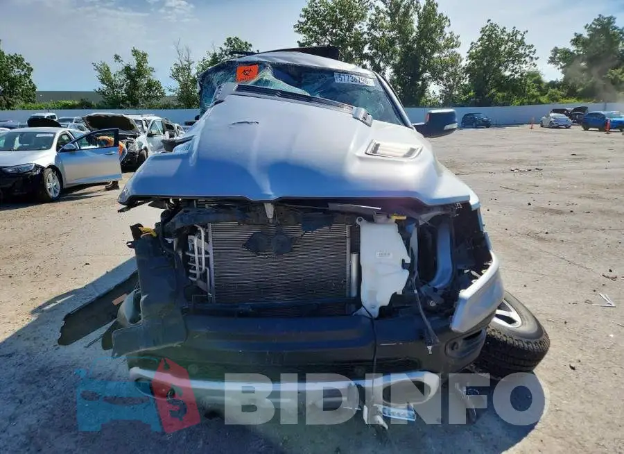 1C6SRFLT5NN258250 Photo# 5