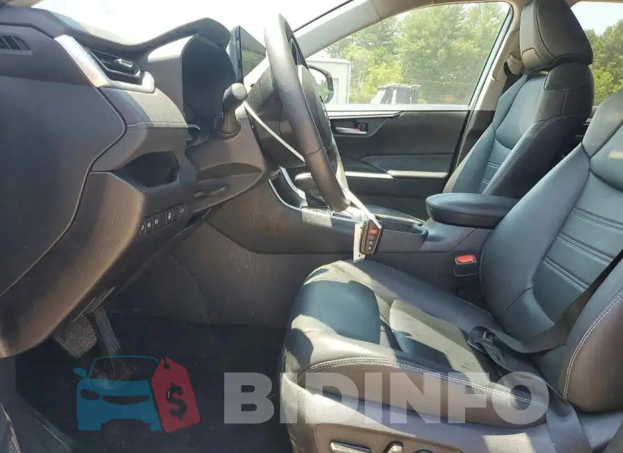 2T3A1RFV6RC401054 Photo# 7