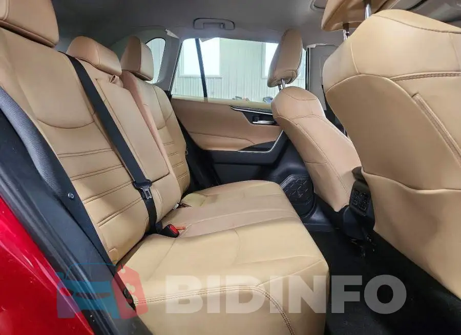 2T3C1RFV8KW040097 Photo# 11