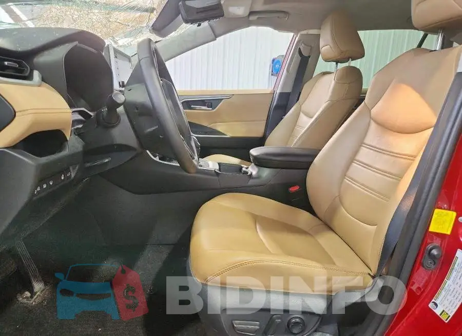 2T3C1RFV8KW040097 Photo# 7
