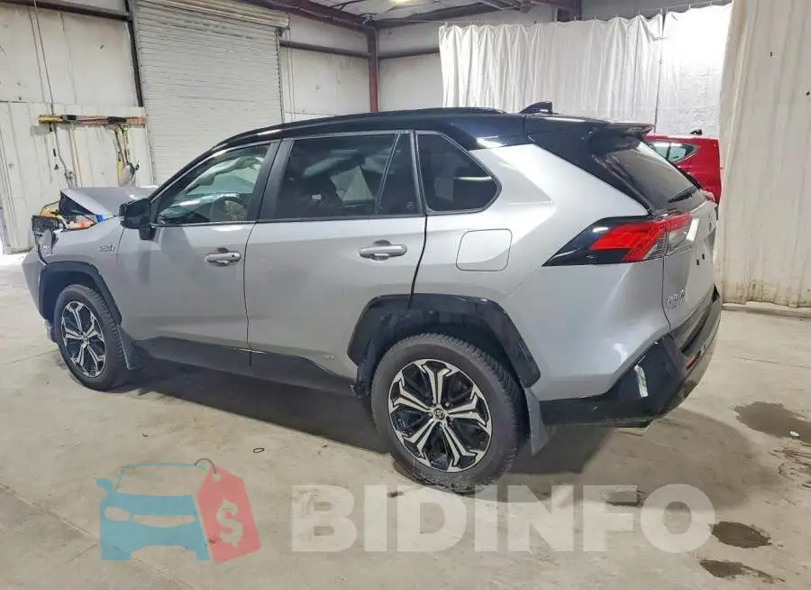 JTMFB3FV4MD012806 Photo# 2