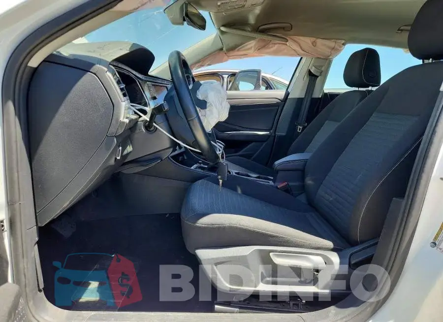 3VW5M7BU8RM044158 Photo# 7