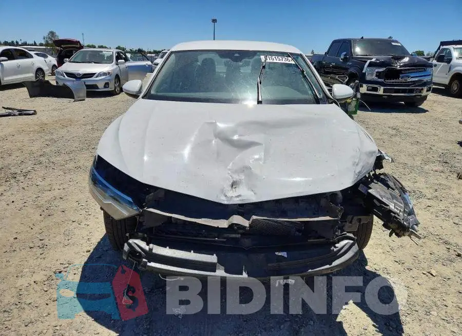 3VW5M7BU8RM044158 Photo# 5