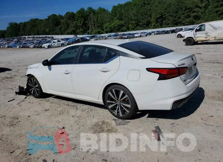 1N4BL4CV3LC230932 Photo# 2