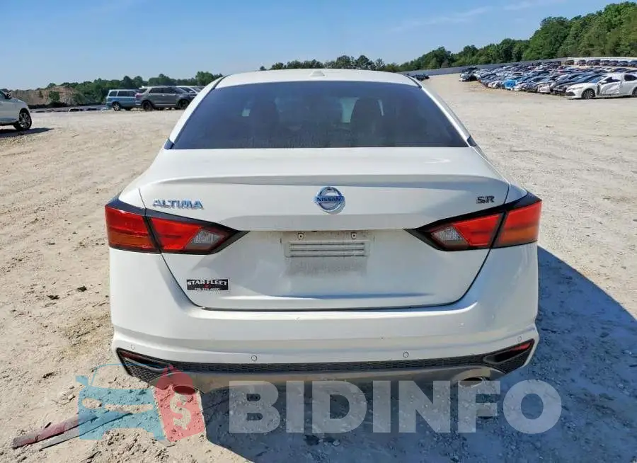 1N4BL4CV3LC230932 Photo# 6