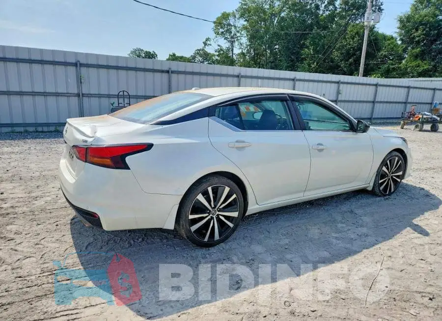1N4BL4CV6LC185517 Photo# 3
