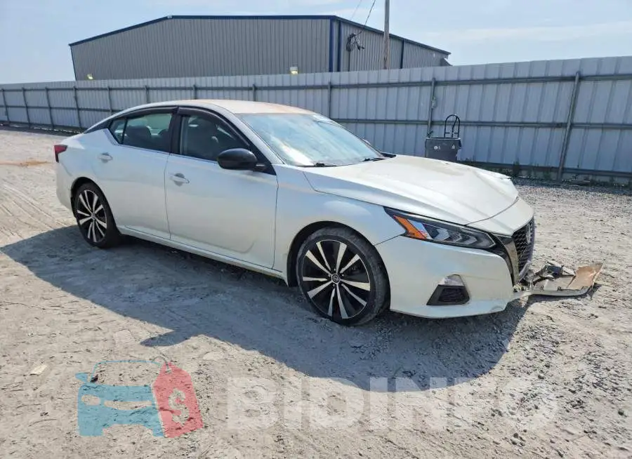 1N4BL4CV6LC185517 Photo# 4