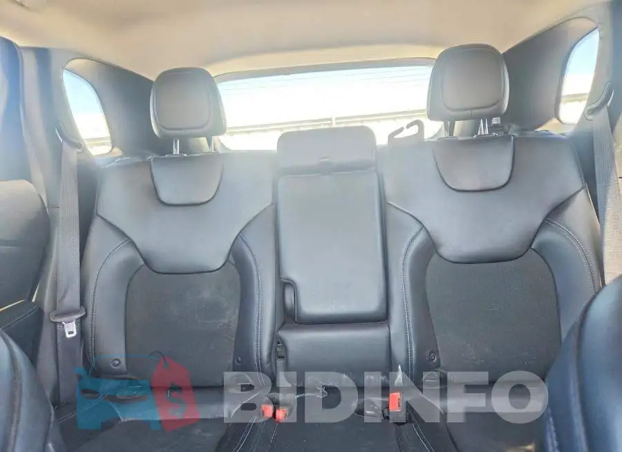 1C4PJMLB2KD424372 Photo# 10