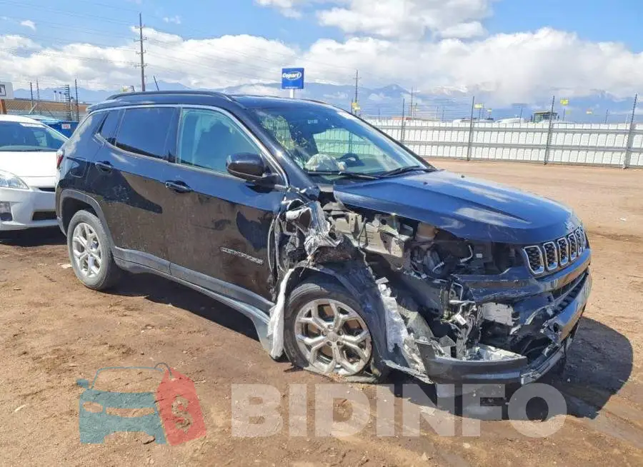 3C4NJDBN4RT109581 Photo# 4