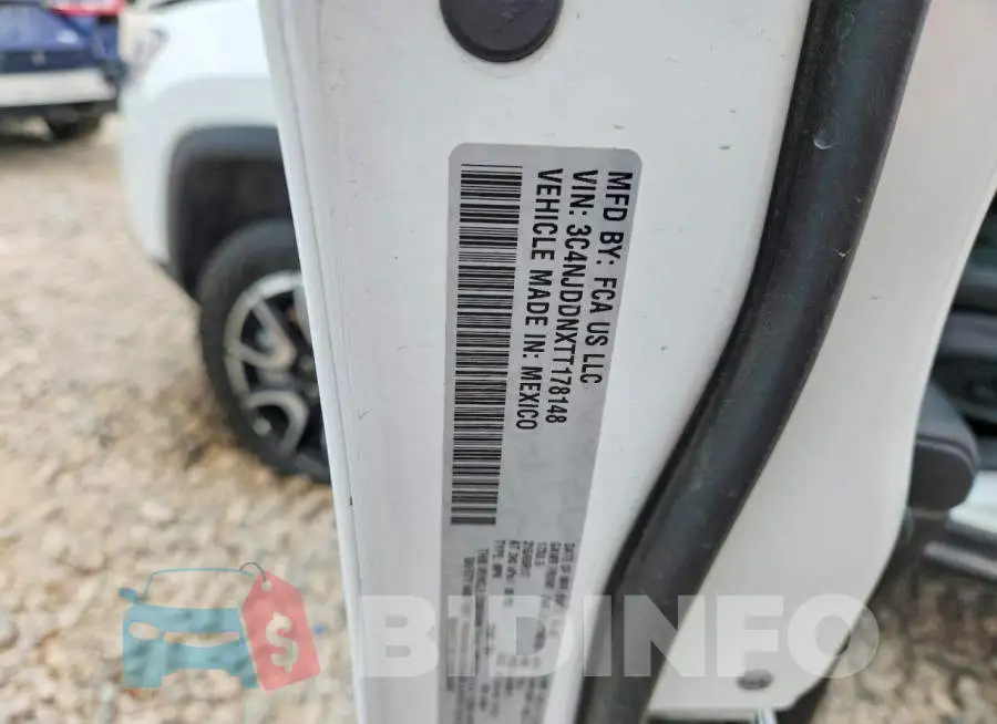 3C4NJDDNXTT178148 Photo# 13