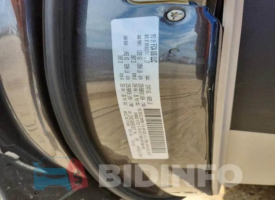 2C4RC1BG8HR816275 Photo# 14