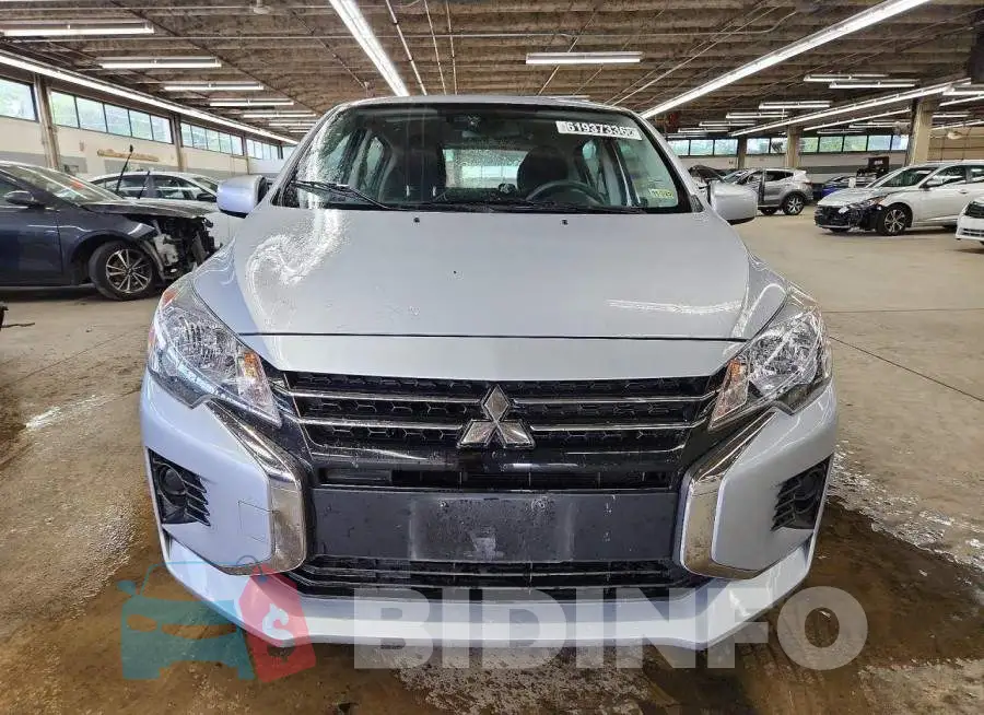 ML32AUHJ9RH025135 Photo# 5