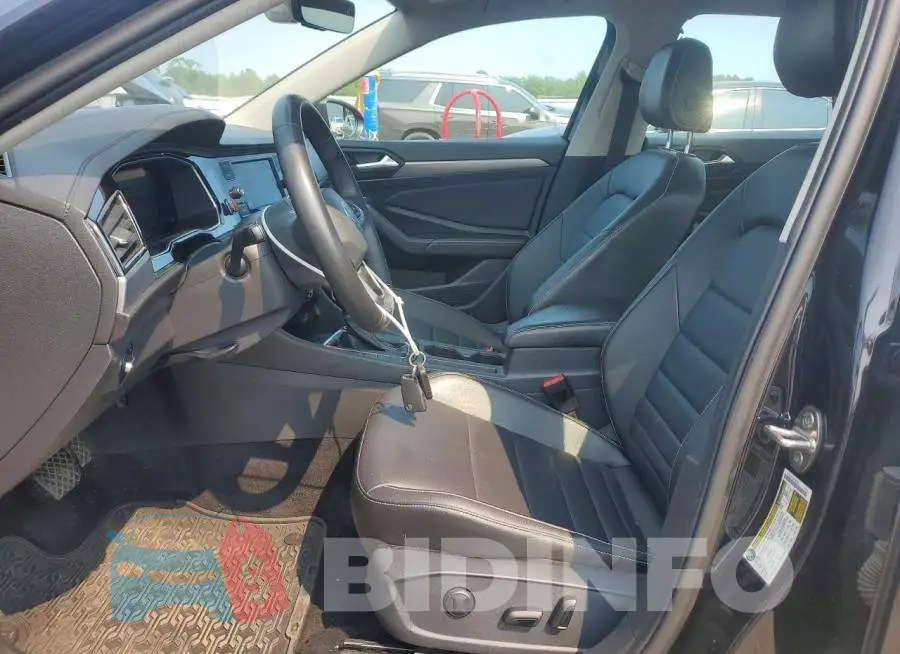 3VW7M7BU0NM007673 Photo# 7
