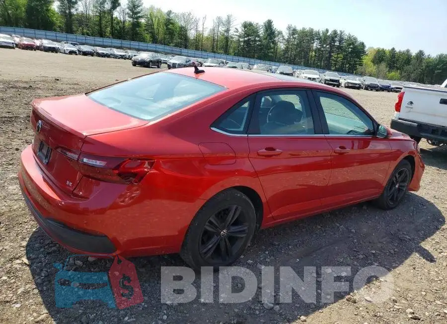 3VW7M7BU3RM031729 Photo# 3