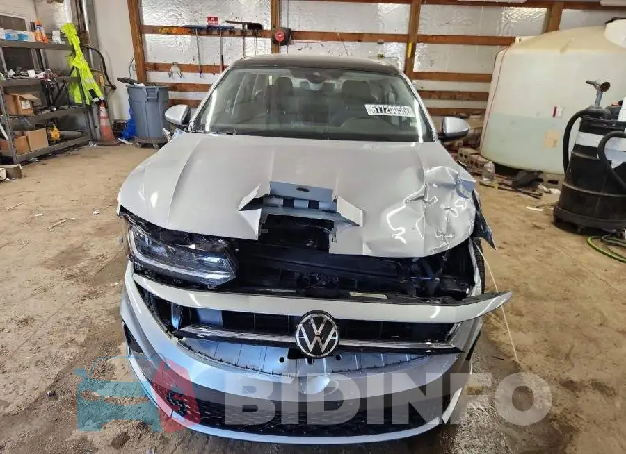 3VW7W7BU0TM030040 Photo# 5