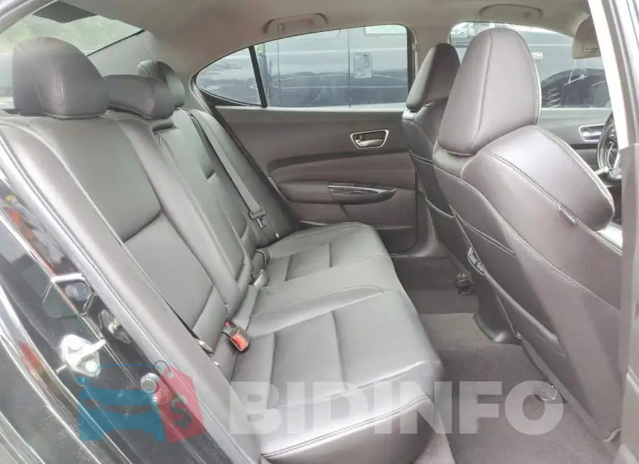 19UUB1F37KA007514 Photo# 10