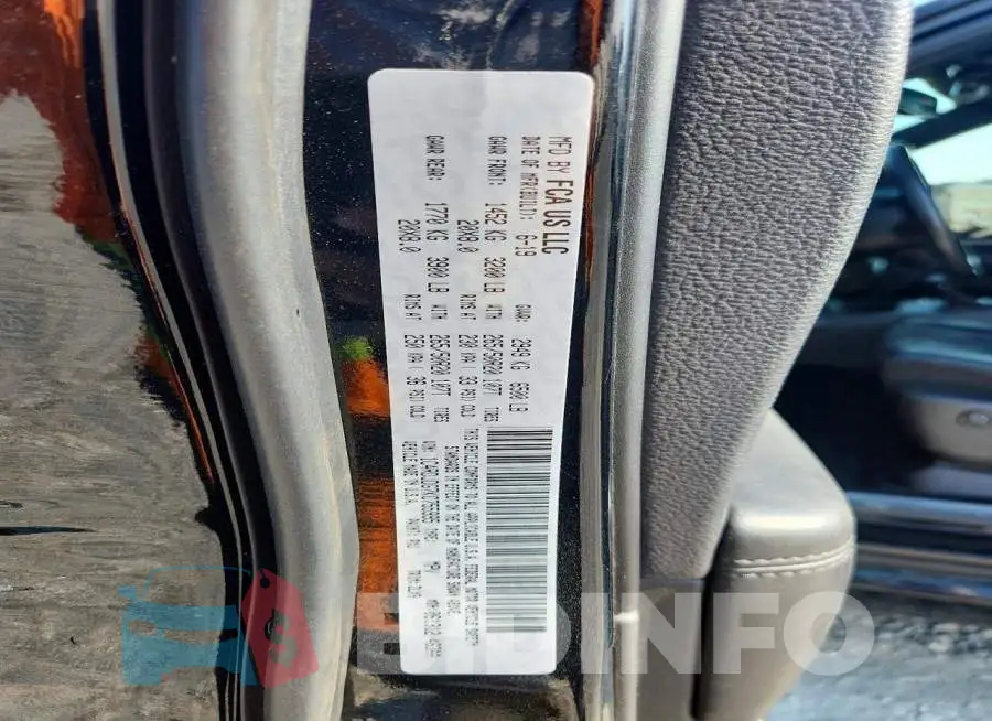 1C4RDJDG7KC755995 Photo# 13