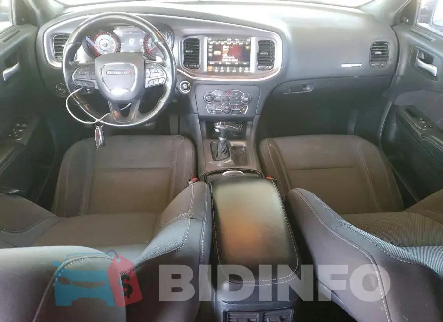2C3CDXJG1KH718620 Photo# 8