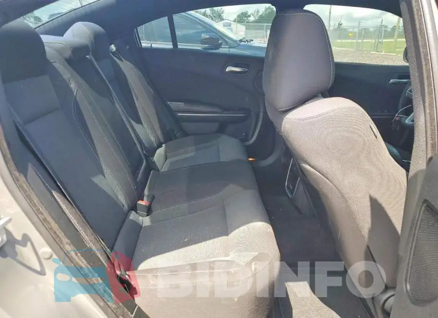 2C3CDXJG6HH585619 Photo# 10
