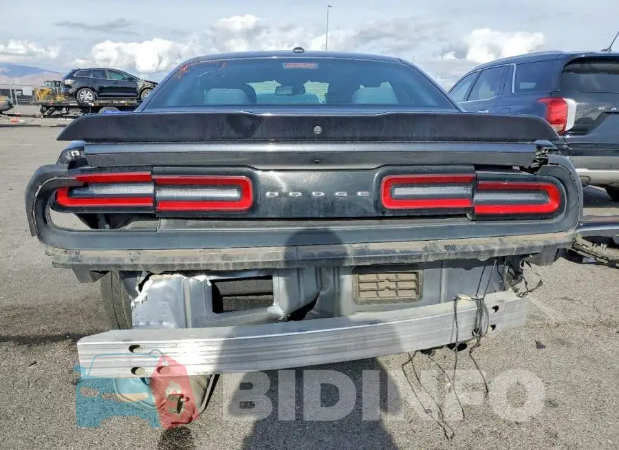 2C3CDZAGXJH171891 Photo# 6