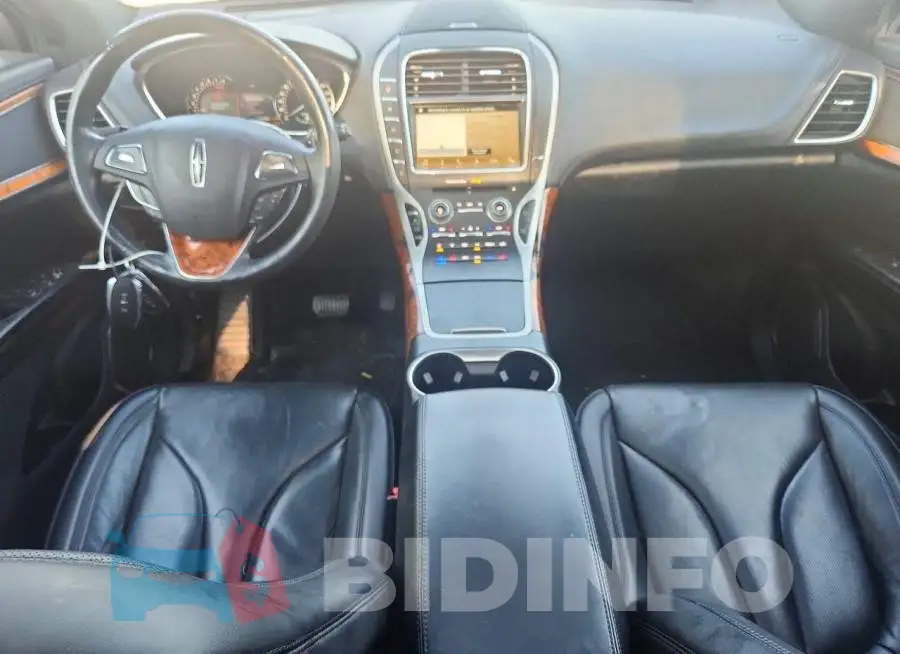 2LMPJ8LR3JBL49108 Photo# 8