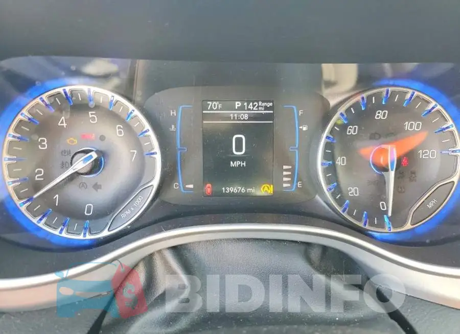 2C4RC1FG4LR183082 Photo# 8