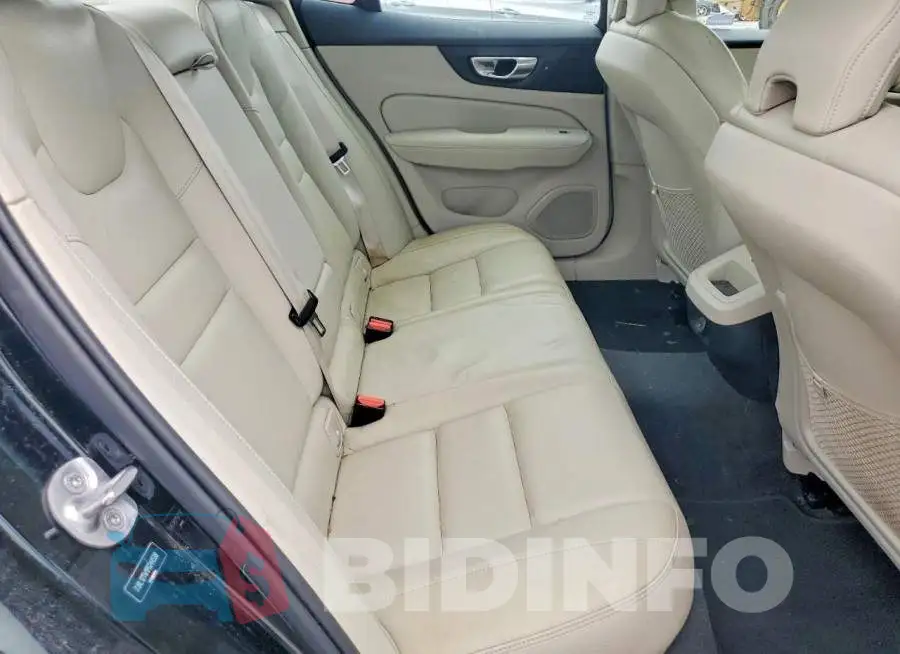 7JRL12TW1PG244538 Photo# 10