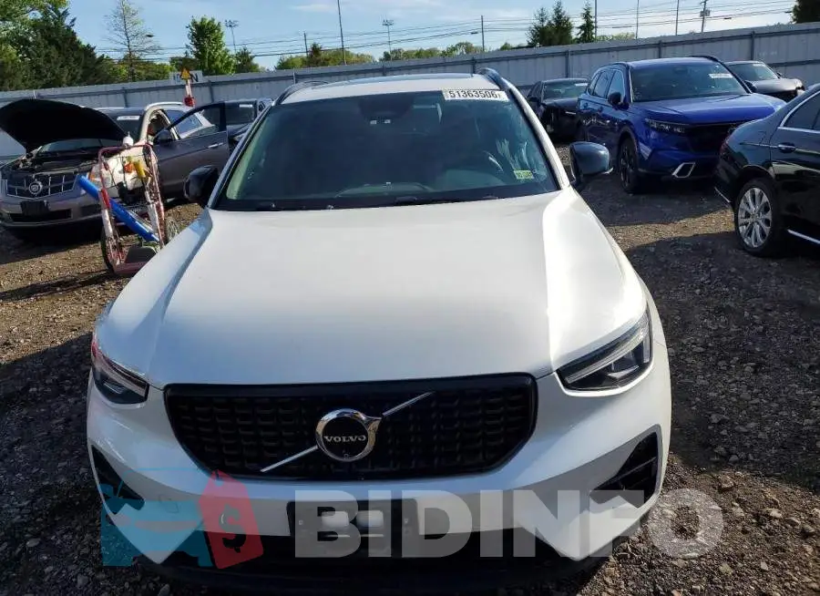 YV4L12UL8R2201427 Photo# 5