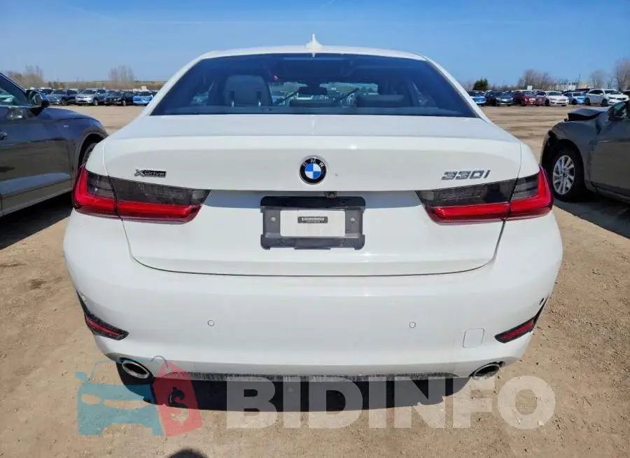 3MW5R7J01M8B55278 Photo# 6