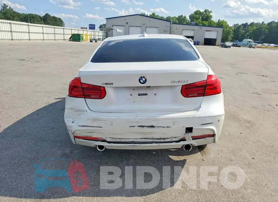 WBA8B7G50JNU95454 Photo# 6