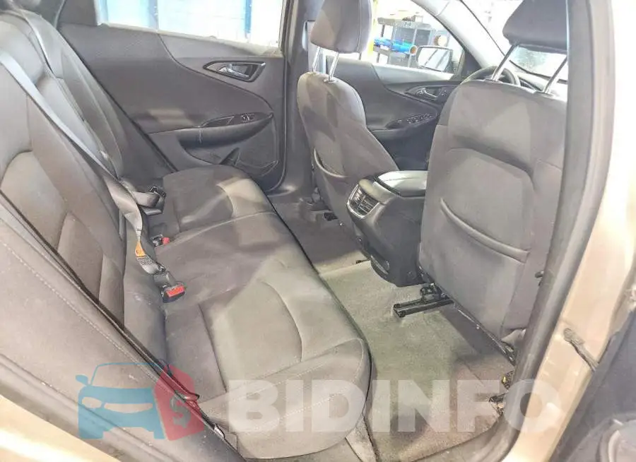 1G1ZD5ST2NF163701 Photo# 10