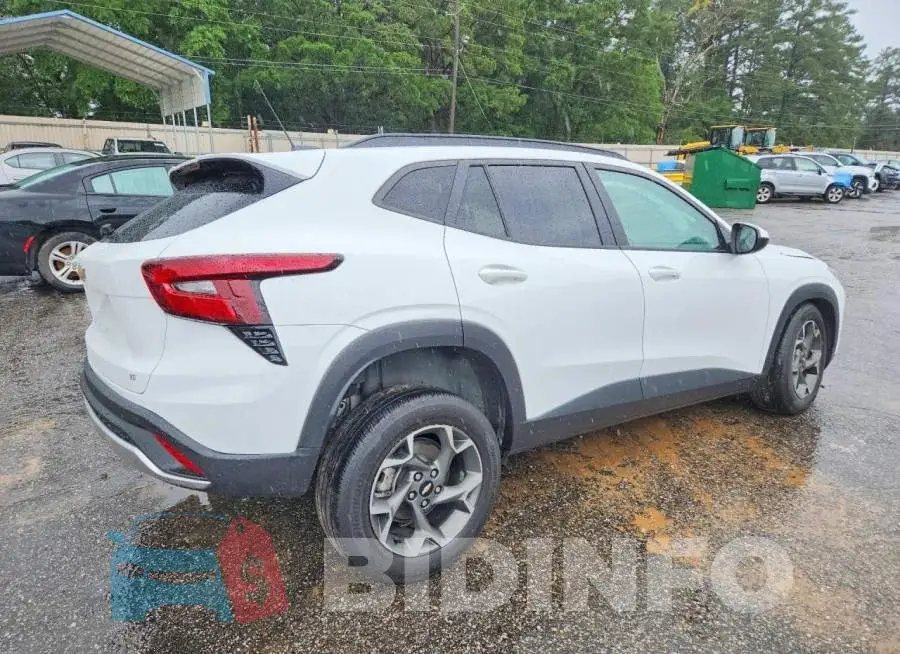 KL77LHE24RC242328 Photo# 3