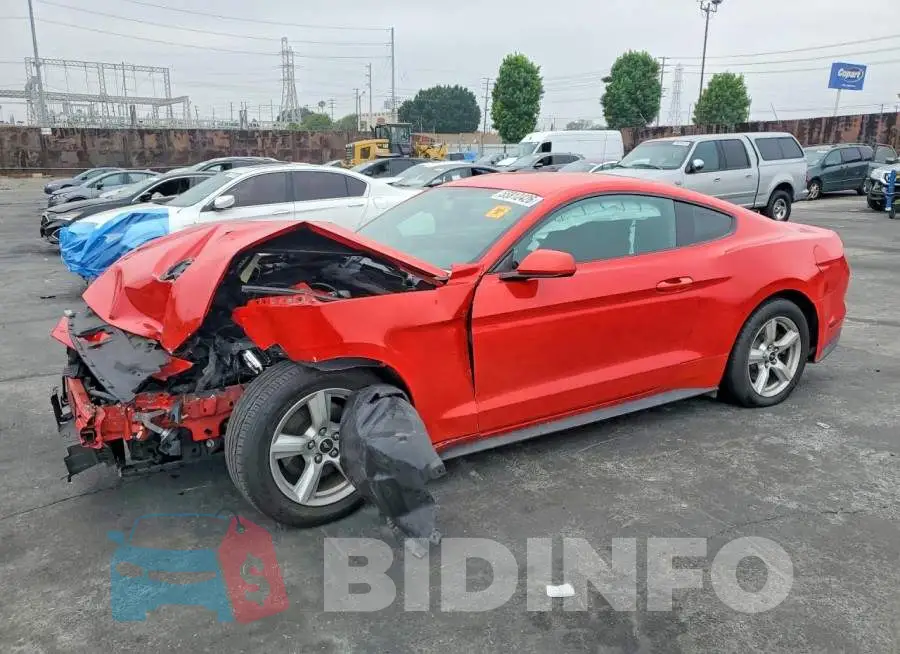 1FA6P8TH7J5163552 Photo# 1