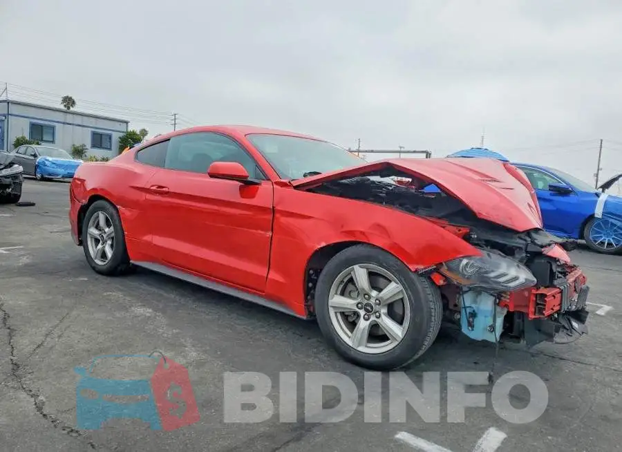 1FA6P8TH7J5163552 Photo# 4