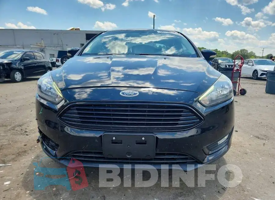 1FADP3FE5HL275865 Photo# 5