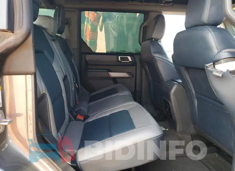 1FMEE5DP8NLB52329 Photo# 10