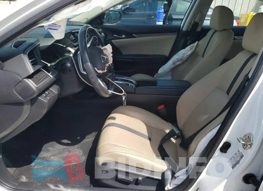 19XFC1F70KE004037 Photo# 7