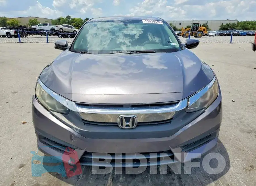 19XFC2F75HE071747 Photo# 5