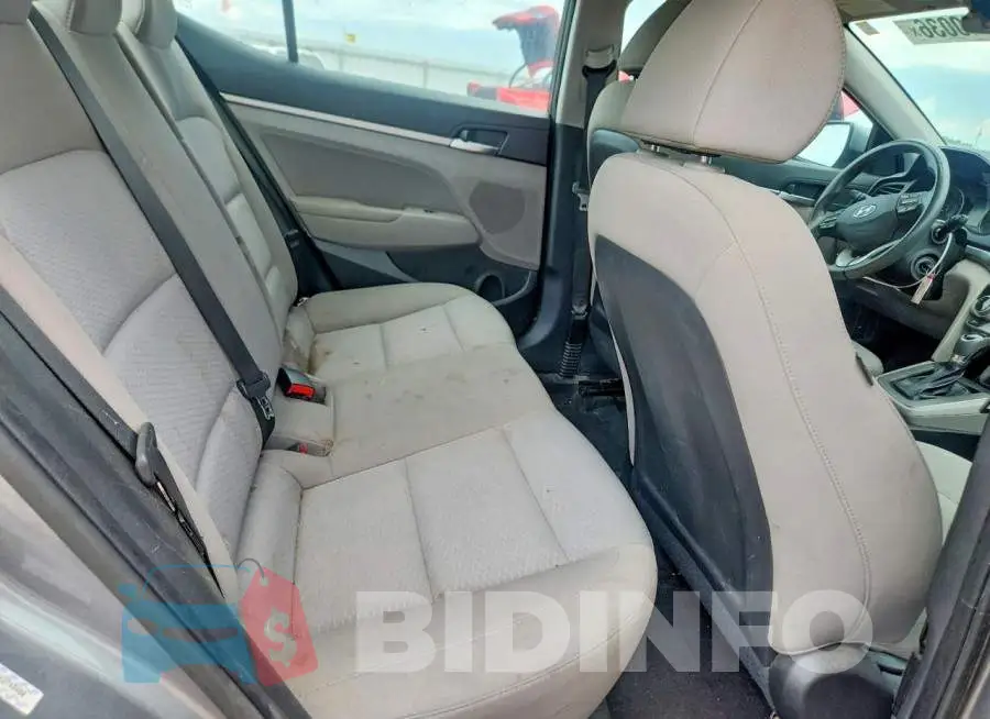 KMHD84LFXKU749400 Photo# 10