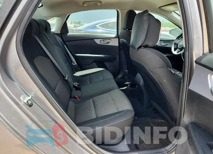 3KPF24AD4PE549778 Photo# 10
