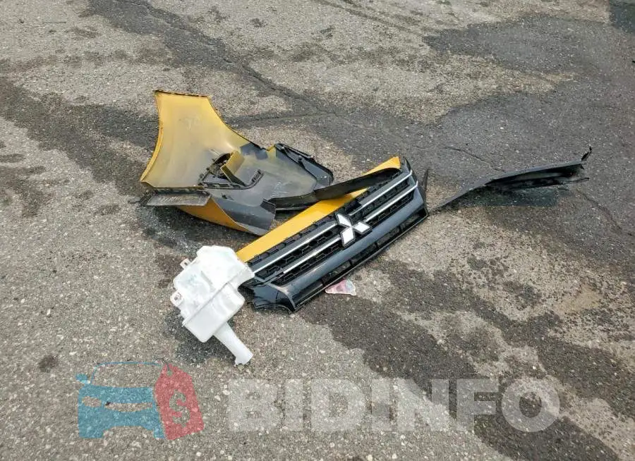 ML32AUHJ9RH035552 Photo# 12