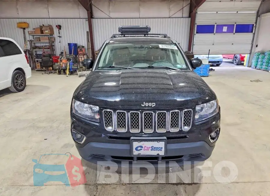 1C4NJDEB7HD176021 Photo# 5