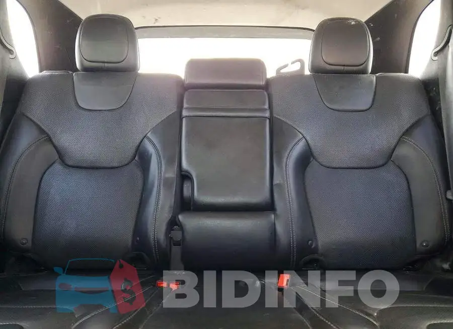 1C4PJLDB4KD302444 Photo# 10