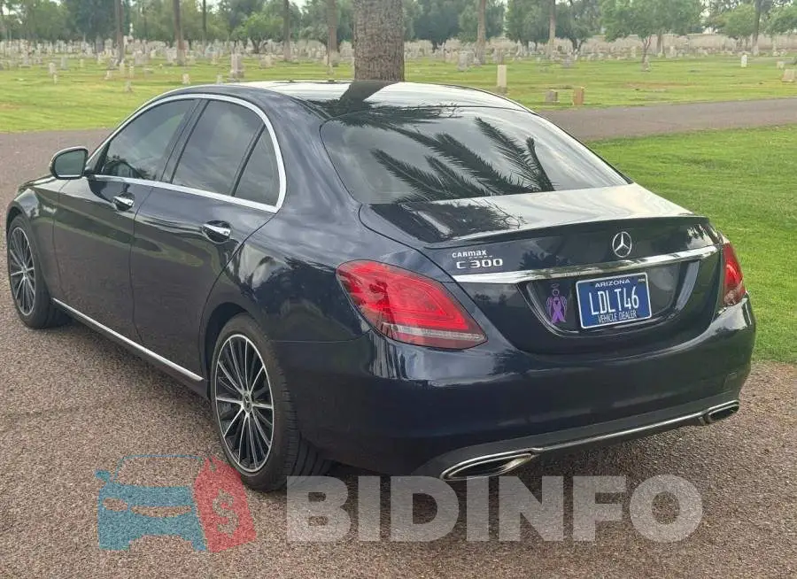 WDDWF8DB9KR482992 Photo# 3