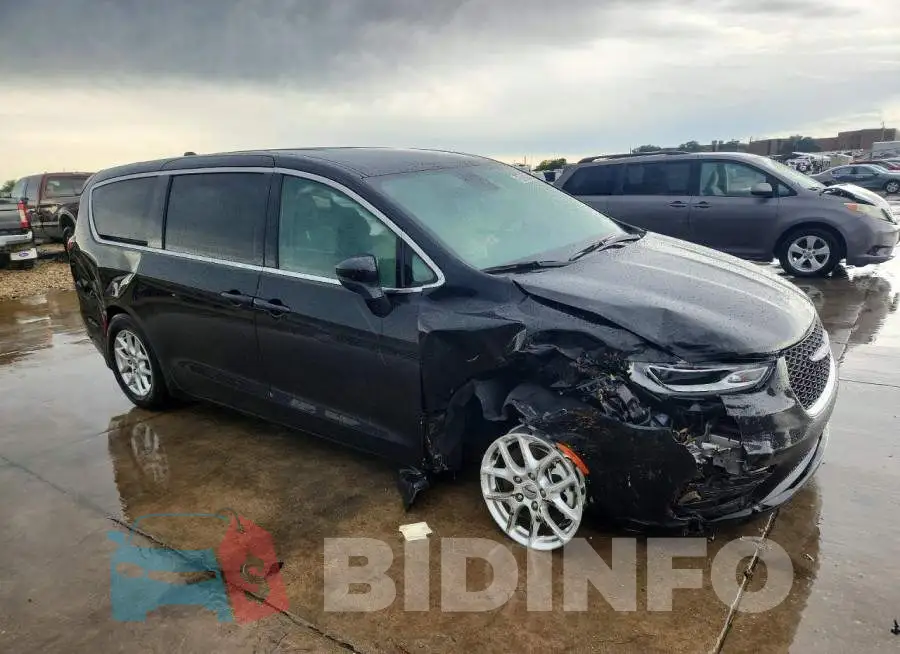 2C4RC1BG9SR570439 Photo# 4