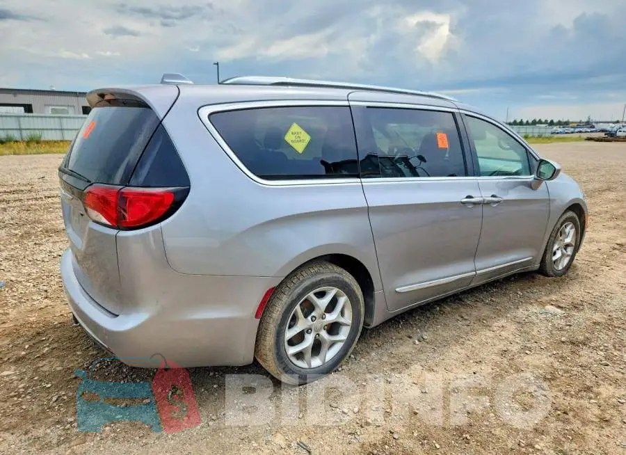 2C4RC1EG1JR271375 Photo# 3